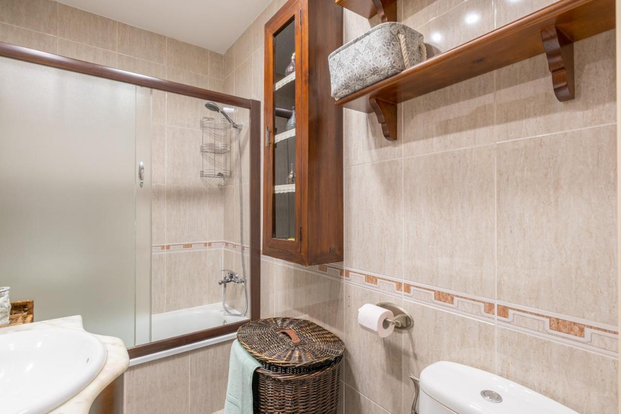 Amplio Apartamento Universidad By Renthas Malaga Exterior photo